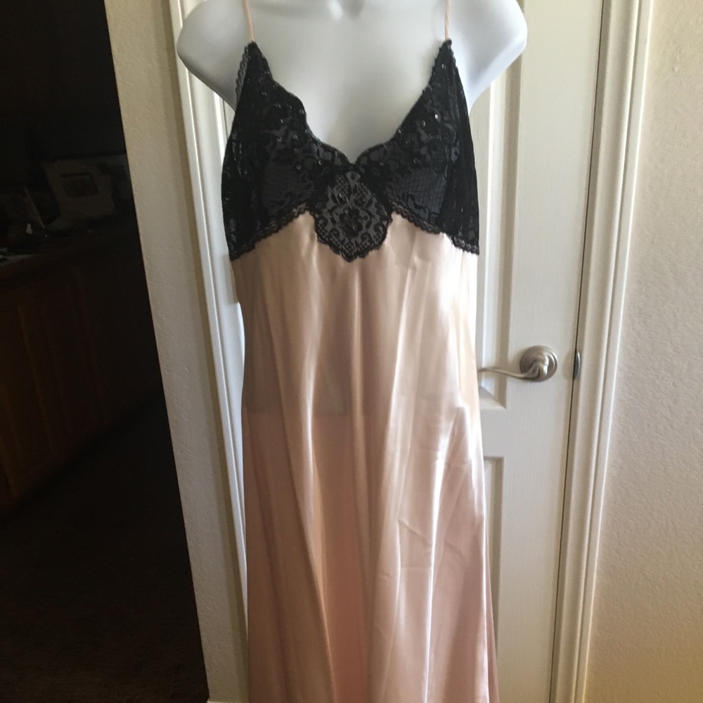 Nightgown